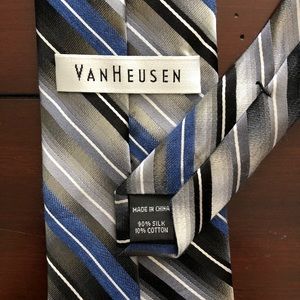 Van Heusen silk tie